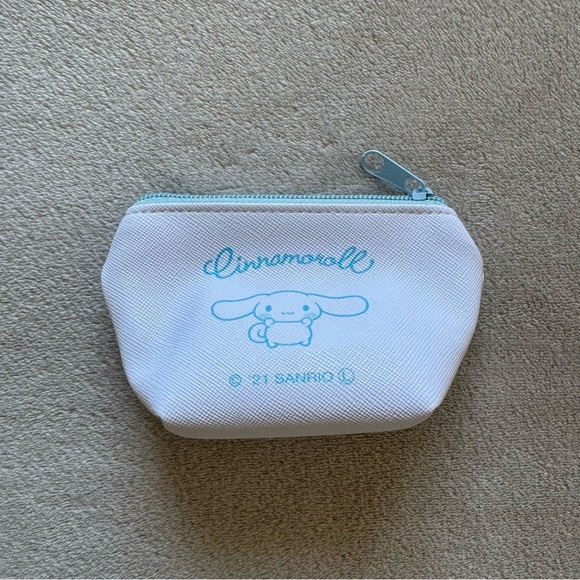 Sanrio Cinnamoroll Mini Coin Purse - Picture 3 of 6